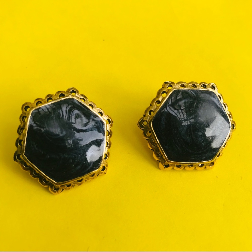 Vintage 80’s black/gold earrings